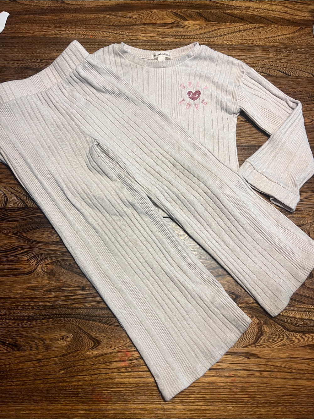 Girls' Cream Ribbed Two-Piece lounge Set with Pink Heart Detail size 6